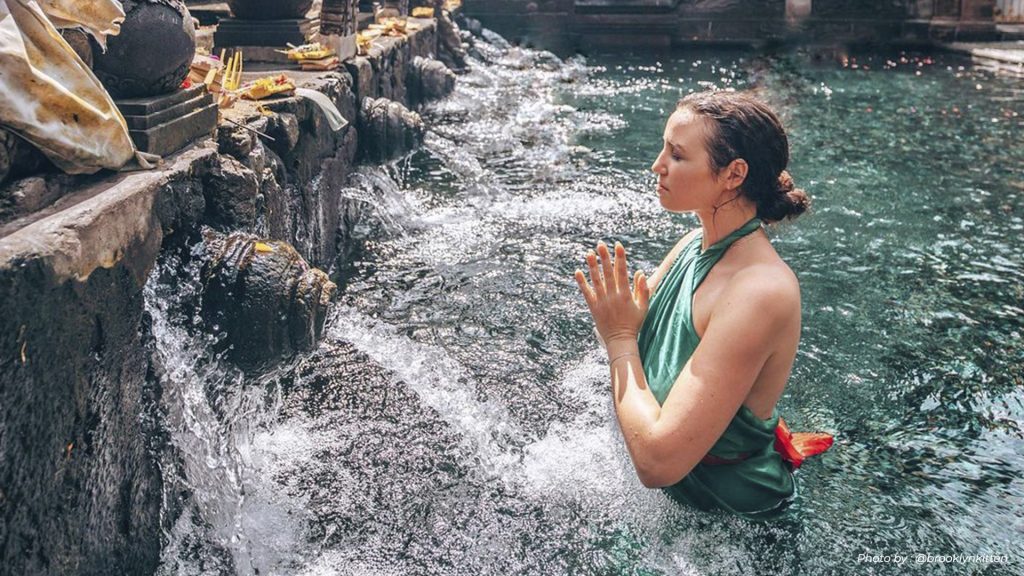 Tirta Empul Water Purification – Release Block and Spiritual Healing